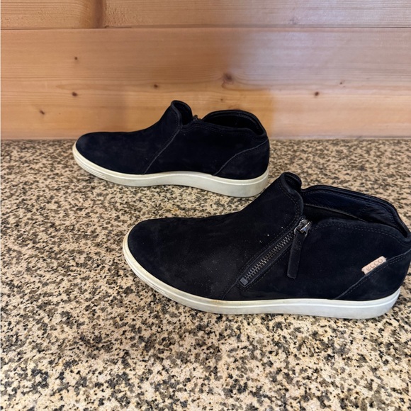 ECCO Women Size 8 Black Suede Casual Shoes - Picture 5 of 7